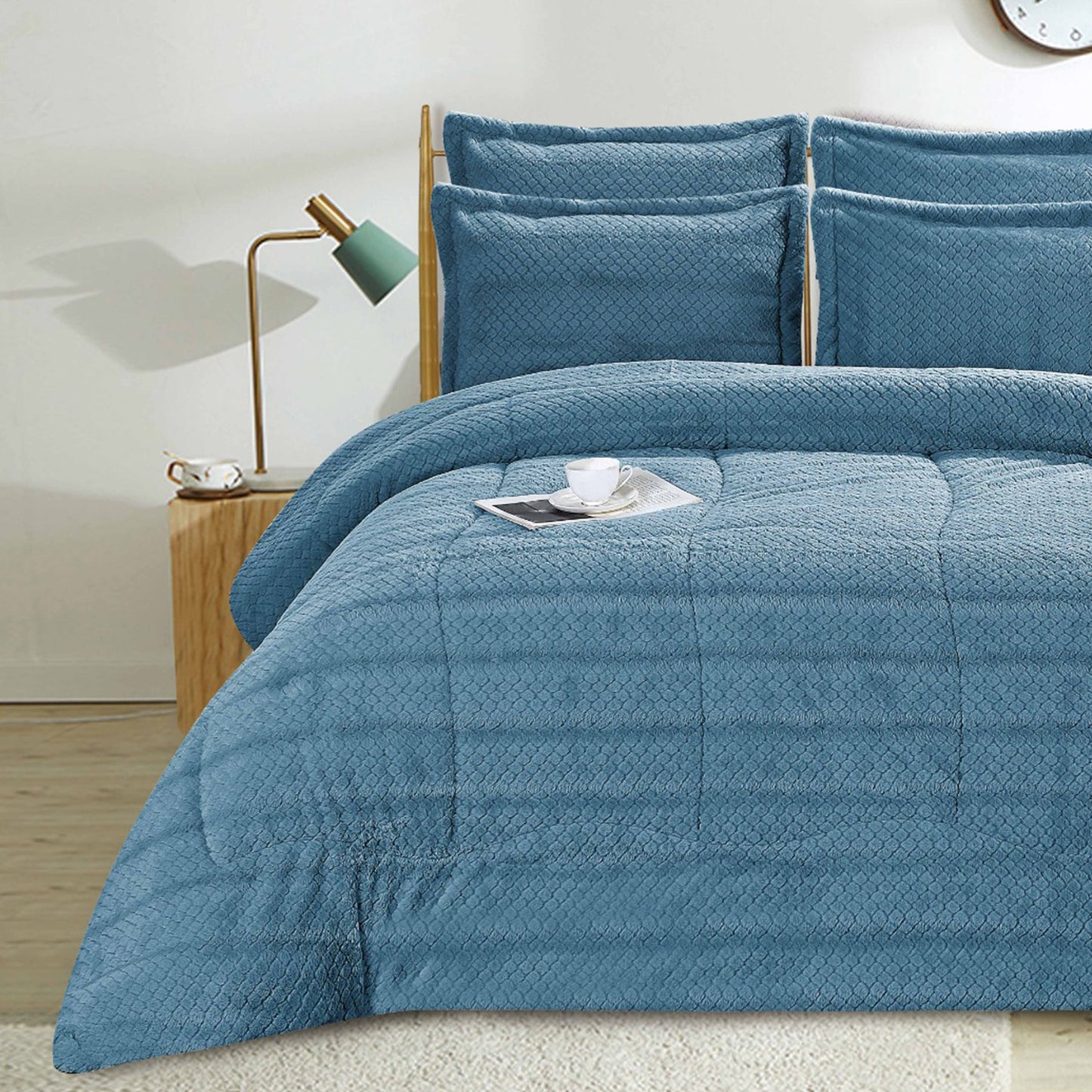 Winter Comforter Set | Double Size | 300 GSM | 3 Pieces | Warm & Cozy