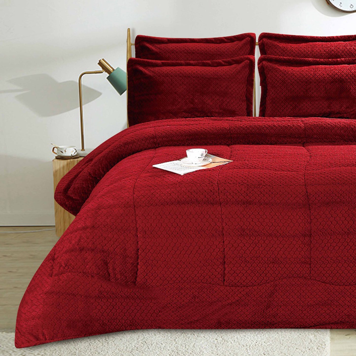 Winter Comforter Set | Double Size | 300 GSM | 3 Pieces | Warm & Cozy