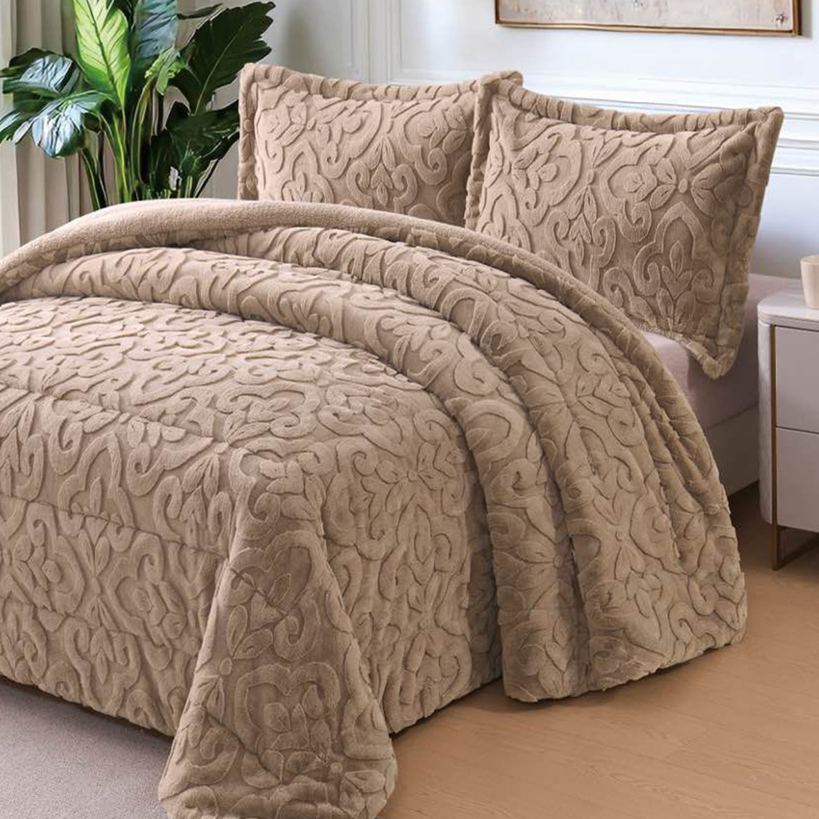 Rabbit Fur Jacquard Coverlet Premium Quality Available in Single Half & king Sizes