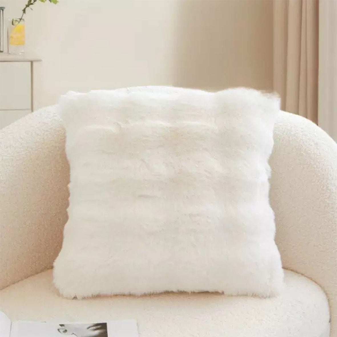 🛋️ Luxury Velvet Sofa Cushion – Soft Touch Elegance
